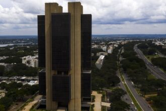 Copom deve elevar Selic em 0,5 ponto na reunião desta quarta