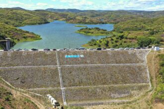 Distrito no CE espera água do São Francisco para fim da seca e plantar
