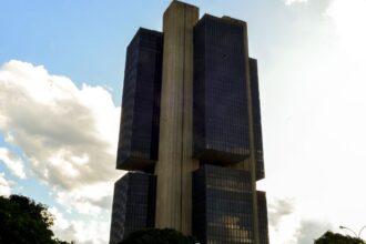 Entidades do setor produtivo criticam aumento da Selic