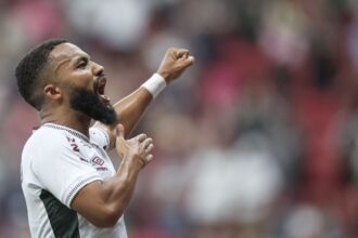 Fluminense goleia para avançar às oitavas da Copa do Brasil