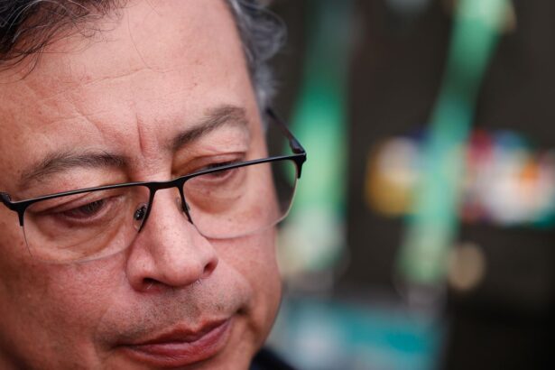 Greve nacional na Colômbia pede reforma trabalhista