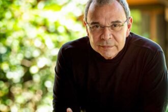 Impunidade de militares perpetuou tradição golpista, diz historiador