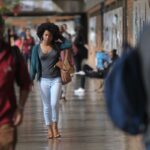 Iniciativa oferece bolsas para alunos negros acessarem ensino superior