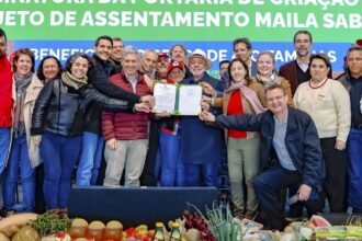 Lula cria assentamento da reforma agrária no Paraná