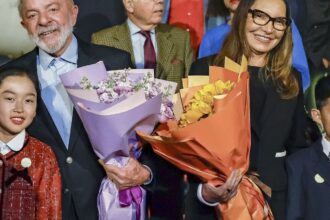 Lula se reúne com empresários chineses em Pequim