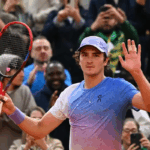 Roland Garros: Fonseca estreia com vitória implacável sobre ex-top 10