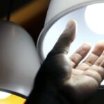Contas de luz permanecem com bandeira tarifária vermelha em julho 