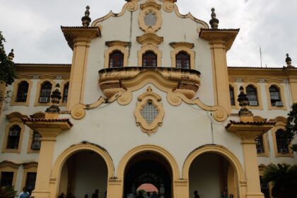 Estudantes de escolas públicas aumentam presença nas universidades