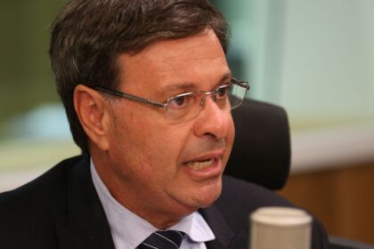 Ex-ministro Gilson Machado é preso pela PF