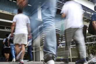 Prazo para pagar taxa de inscrição do Enem 2025 vai até sexta-feira