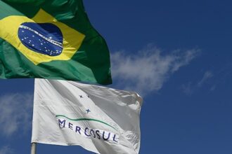Presidentes vão flexibilizar tarifas comerciais do Mercosul
