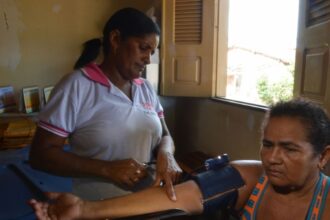 Seleção pública oferece 500 vagas para médicos de família e comunidade