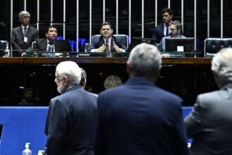 Senado aprova cota de 30% para mulheres em conselhos de estatais