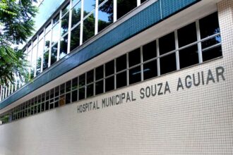 Unidades de saúde do Rio terão placas com textos críticos ao aborto
