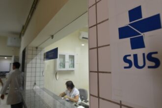 Agência do SUS seleciona 130 profissionais de nível médio e superior