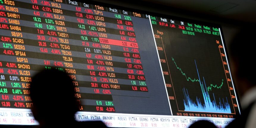 Bolsa supera os 141 mil pontos e volta a bater recorde