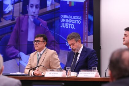 Comissão da Câmara aprova isenção do IR para quem ganha até R$ 5 mil