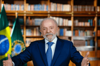 Em pronunciamento, Lula diz que tarifaço é "chantagem inaceitável"