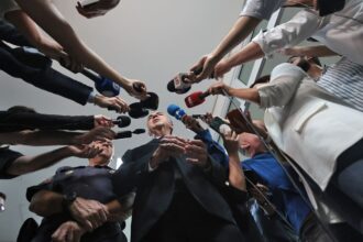 Especialistas mostram pejotização como fraude que precariza jornalismo