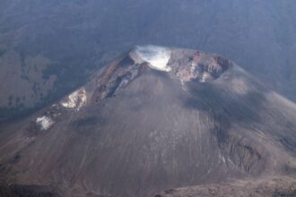 Governador admite que infraestrutura no Monte Rinjani é insuficiente