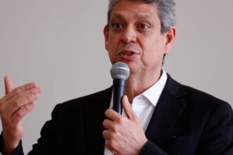 Governo defende justiça tributária e não alta de imposto, diz ministro