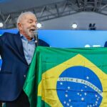 Lula chama Trump "para conversar" e reafirma que Brasil tenta negociar