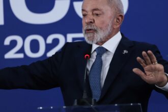 Lula diz que ameaça de taxação de Trump não preocupa nações do Brics