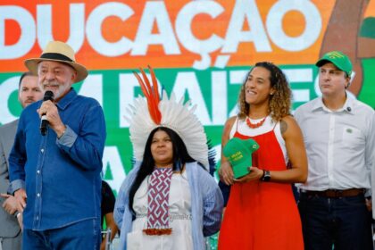 Lula mantém disposição para o diálogo, mas critica recusa de Trump