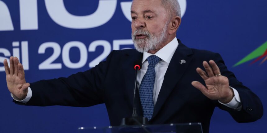 Lula rebate defesa que Trump fez de Bolsonaro: “Não aceitamos tutela”