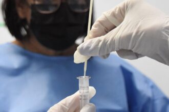 Nova variante do vírus da covid-19 circula na cidade do Rio de Janeiro