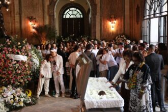 Preta Gil é velada no Theatro Municipal do Rio de Janeiro