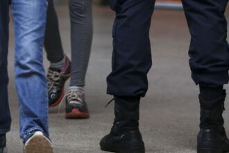 SP: governo vai recorrer para contratar PMs como monitores de escolas