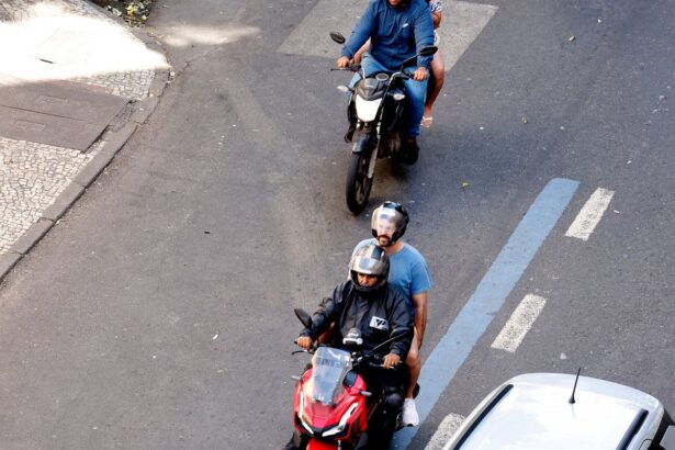 Conheça dez cuidados para uma viagem de moto mais segura