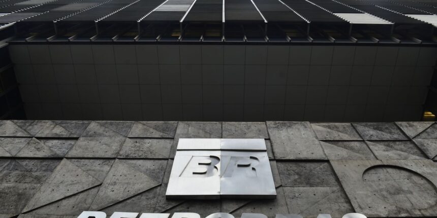 Diretor da Petrobras atribui queda na bolsa a montante de dividendos