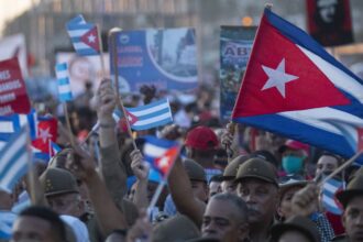 EUA tentam asfixiar Cuba via bloqueio da exportação de serviço médico