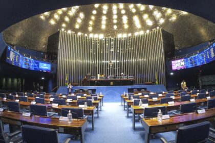 Oposição desocupa Senado sem acordo para impeachment de Moraes