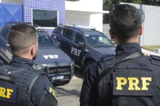 PRF apreende fuzis que estavam sendo levados do Rio para Porto Seguro