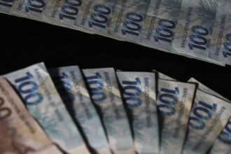 Saques da poupança superam depósitos em R$ 6,25 bilhões em julho