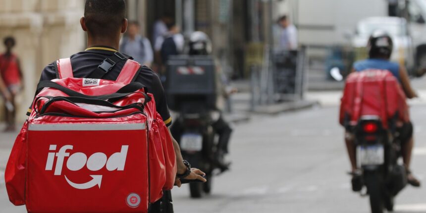 iFood e startup que aluga motos anunciam desconto para entregadores