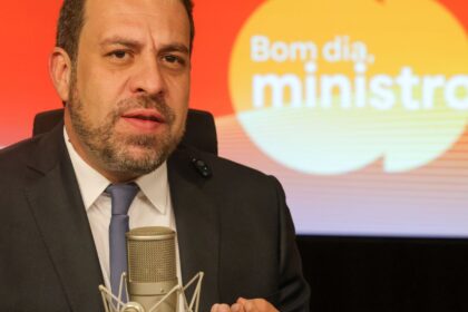 Boulos sobre 6x1: se houver demora, governo envia projeto com urgência