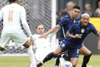 Brasil joga mal e perde de 2 a 1 para a França nos EUA