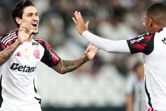 Brasileirão: Flamengo vence e mantém Botafogo na zona de rebaixamento