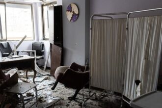 Israel e EUA atacaram quase 400 unidades de saúde no Líbano e Irã