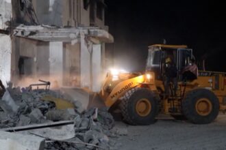 Israel e Irã lançam mais ataques à medida que crise se aprofunda