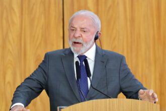 Lula cancela ida ao Chile e chanceler representará Brasil em posse