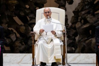 Papa Leão chama guerra no Oriente Médio de "escândalo" para humanidade
