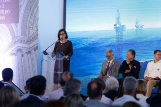 Petrobras suspendeu leilão de combustíveis para reavaliar estoques