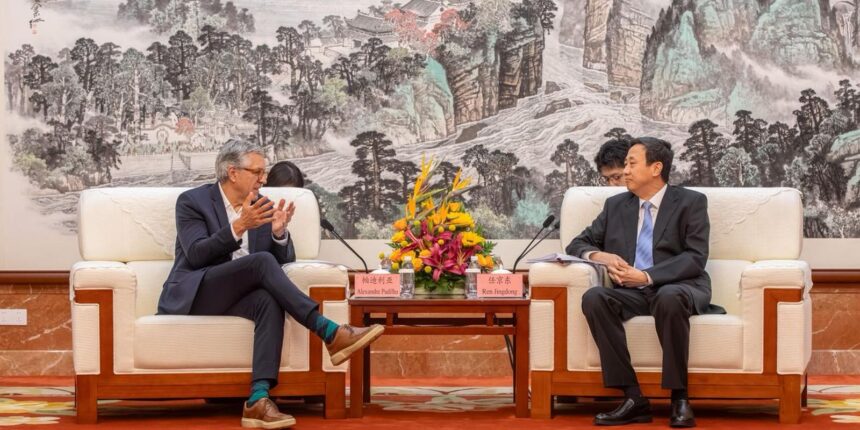 Saúde busca na China alianças para impulsionar serviços de IA no SUS