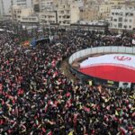 Sob bombas, multidões vão às ruas no Irã em apoio aos palestinos