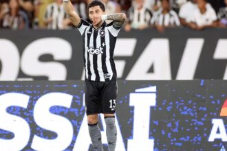 Botafogo bate Chape em jogo de abertura da 5ª fase da Copa do Brasil